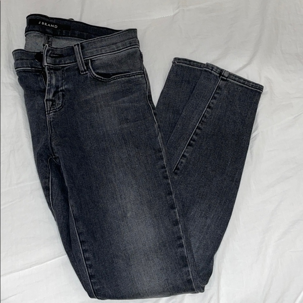 Grey washed jeans
